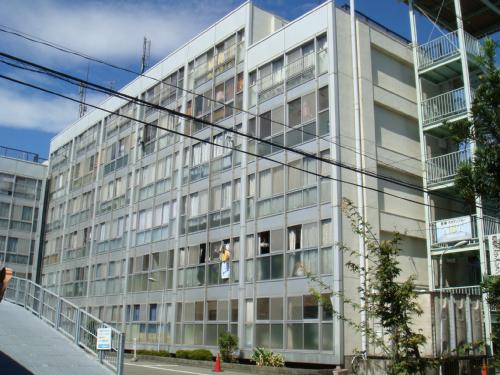 西春オカマンション 外観